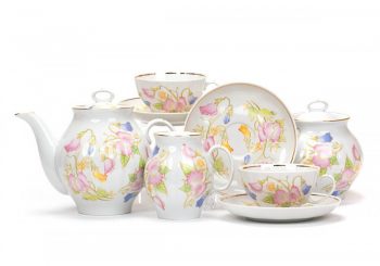 Tea set ''Zeleniy Goroshek'' 15 pc Dulevo (Kuznetsov) porcelain.