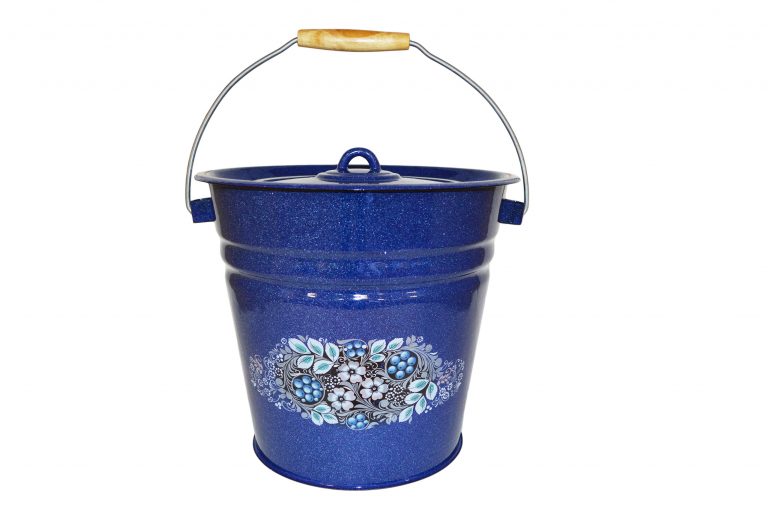 Steel Enameled bucket with lid. Pattern "Blueberry" 12L . Color: Blue/blue. Russian brand