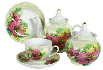 Russian Dulevo(Kuznetsov) porcelain 20pc tea set ''Flowers''. Hand- made