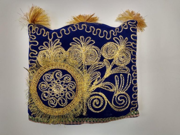 Buy in toronto Tea Cozies Kettle Handmade Gift Souvenir Beloved made in Uzbekistan Tea and Coffee Cozy, handmade with a very traditional Uzbek style, Blue/Gold. Size: 29x22