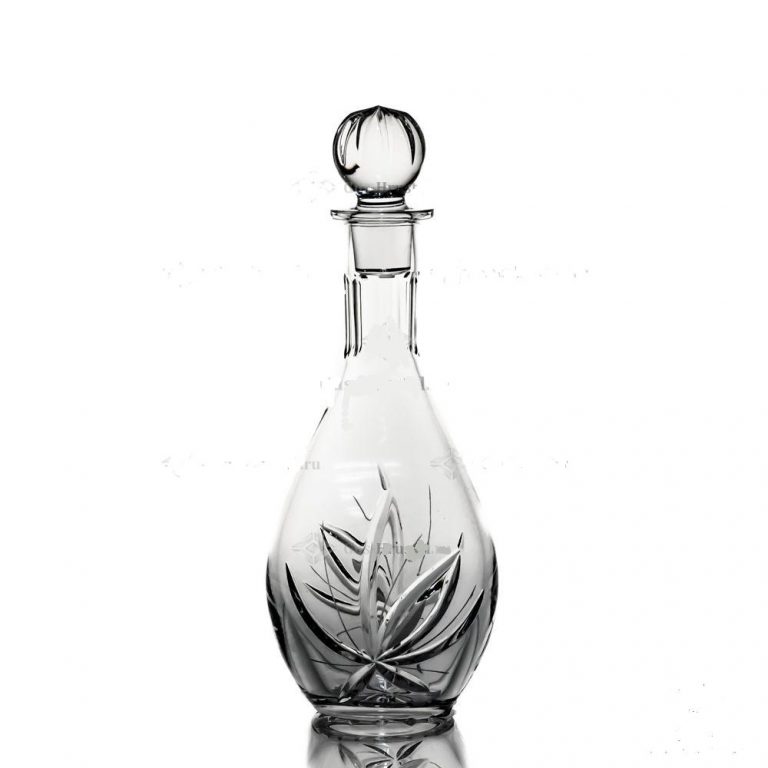 Crystal decanter in Toronto i Famous Russian Kalyna store Steeles Av W and Bathurst st North York Crystal Decanter for Vodka Whiskey Scotch. Hand Made, Volume 500gr. (H: 28cm,D:11cm)*