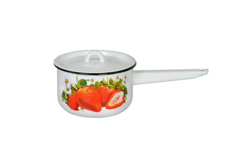 Russian Kalyna store Cooking in a healthy enamelled steel dish is easy, fast, and fun Steel enameled pan with lid 1.5L. Pattern "Strawberry". Russian brand