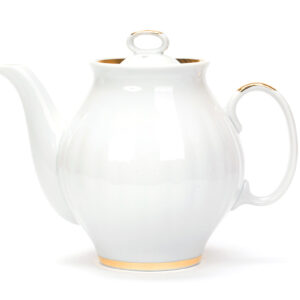 1L porcelain Teapot  ''Moscow'', hand-painted. "Dulevo"- "Kuznetcov'' porcelain factory*