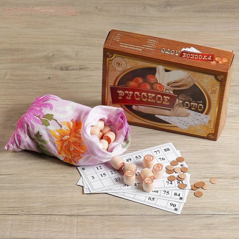 Kalyna store in Canada we sell board games, Lotto, Bingo, Chess, gifts Russian Loto, Bingo game "While everyone is at home", with wood barrels,As in childhood. size of carton box:25 см х 13 см х 8 см^