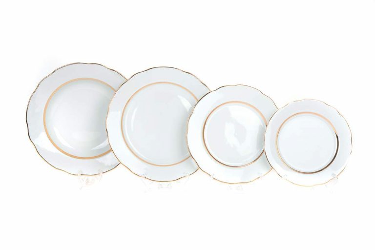 Dulevo (Kuznetsov) porcelain dinner set of plates,"Montreal",24 pieces for 6 person.