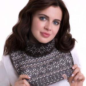 Universal Collar Bib Front Lamb wool  "Skandi" for Adults and Kids. Воротник  манишка из овечьей шерсти "Сканди"
