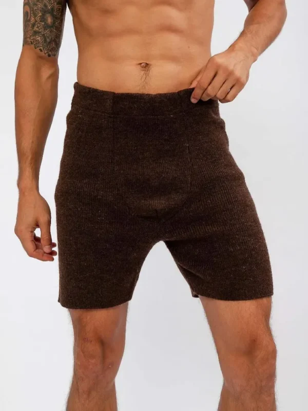 size:4XL(62-64). Warming man's shorts from Camel wool....
