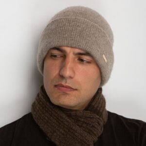 Caps, Hat Double knitted from Mongolia. 100% of cashmere,fine knitting.