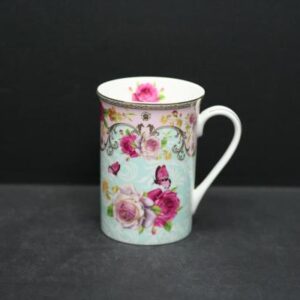 210 ml  Bone china Mug "Bouquet of roses" in a gift box.