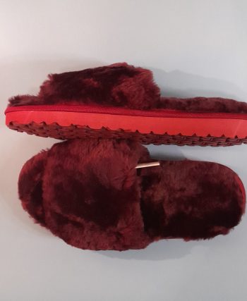 size:8(38).Foot length:26cm. Slippers made of 100% natural Sheep wool with thick soles.