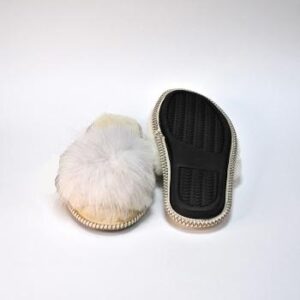 size:9(9).Foot length: 25.5cm. Women's slippers Mouton with Pampon on rubber soles. The tone of the slippers may vary slightly.