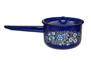 Steel enameled pan with lid 1.5L. Pattern "Blueberry". Russian brand