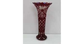 "Petergof" Vintage Hand cut crystal vase 31cm( 12,5 inches). brand: "Gus Crystal" factory,Since 1756.