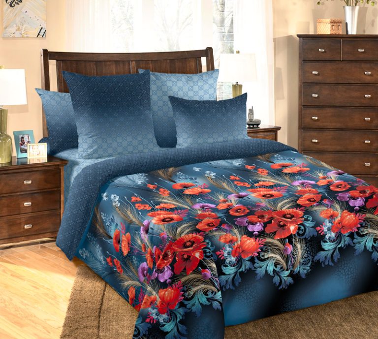 There is a large selection of different colors of bed linen from natural materials at low prices "DOUBLE" size of 4 pc set. Duvet cover (1pc)-147 * 212cm, Sheet (1pc)-150 * 212cm, Pillowcase (2pc)-50 * 70cm.