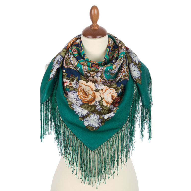Pavlovo-Posad Shawl ''Home'' 100% of wool with silk fringe, size 89*89cm.