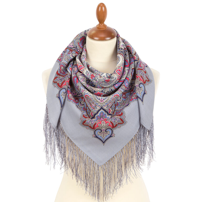 Pavlovo-Posad Shawl "Winter stars" 100% of wool with silk fringe, size 89*89cm.
