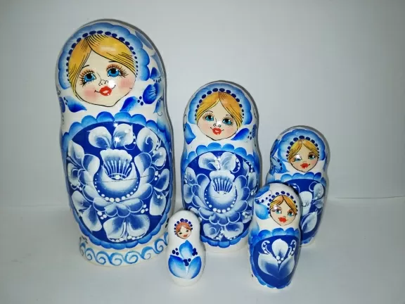 Set blue matryshka